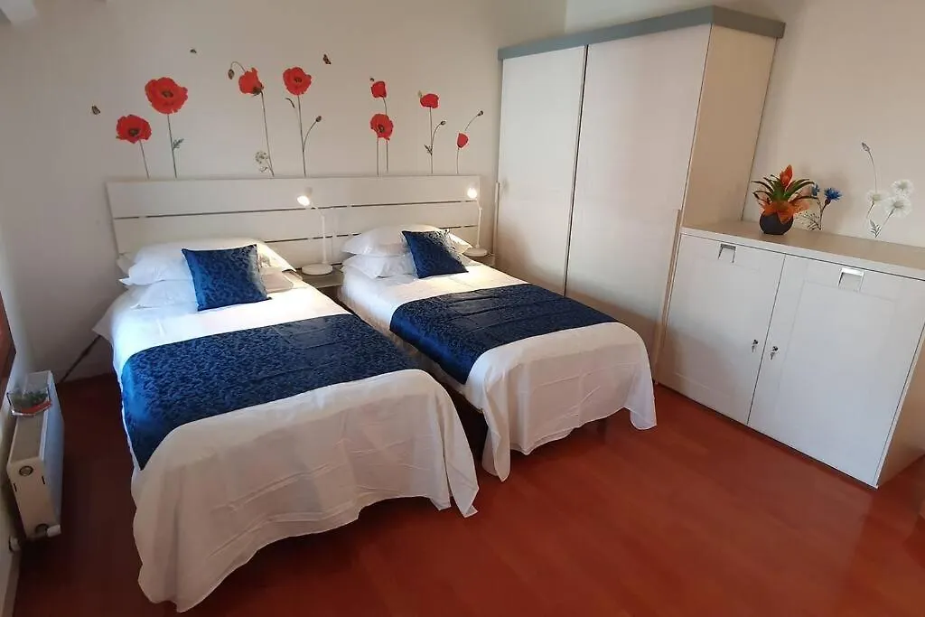 Flaminio'S Suite Vittorio Veneto 0*,  Italy